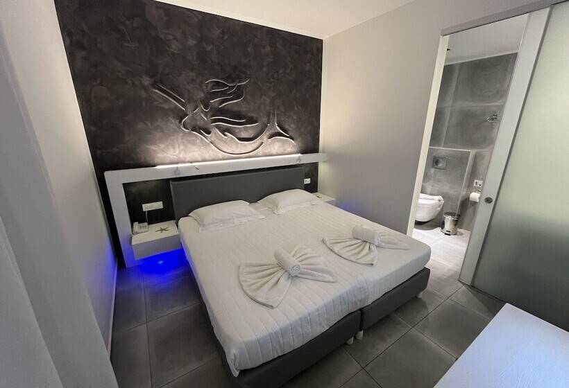 プールビュースタンダードステューディオ, Niriides