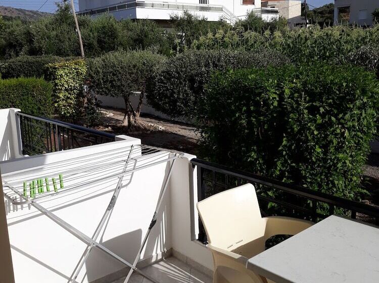 1ベッドルームアパートメント, Niriides