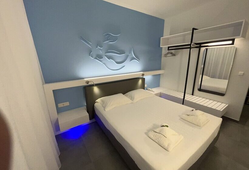 1ベッドルームベーシックアパートメント, Niriides