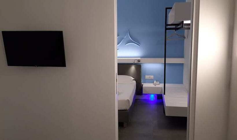 1ベッドルームベーシックアパートメント, Niriides