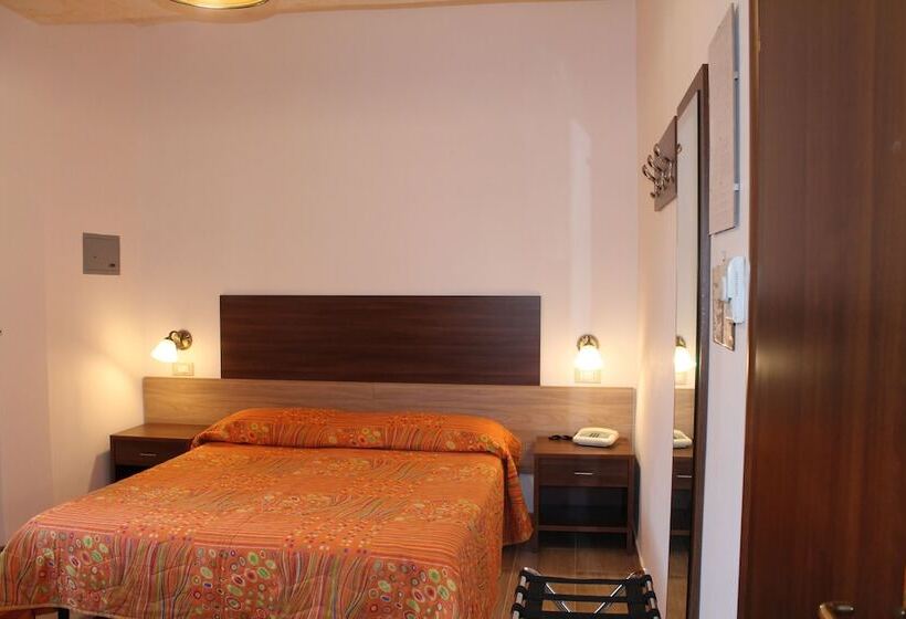 غرفة قياسية ثلاثية, Terme Rosaleo