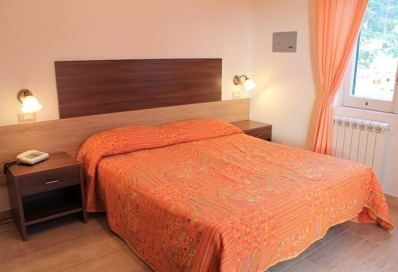 غرفة عائلية, Terme Rosaleo