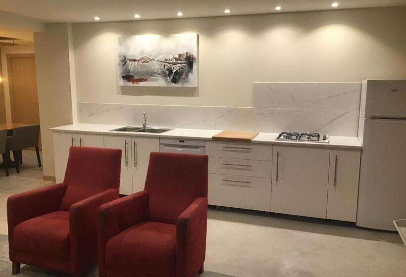 דירת שני חדרים, Atidos Adults Only