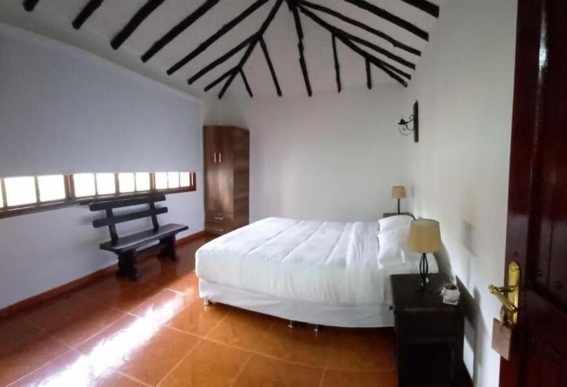 샬레, Chalet El Castillo By Majuva