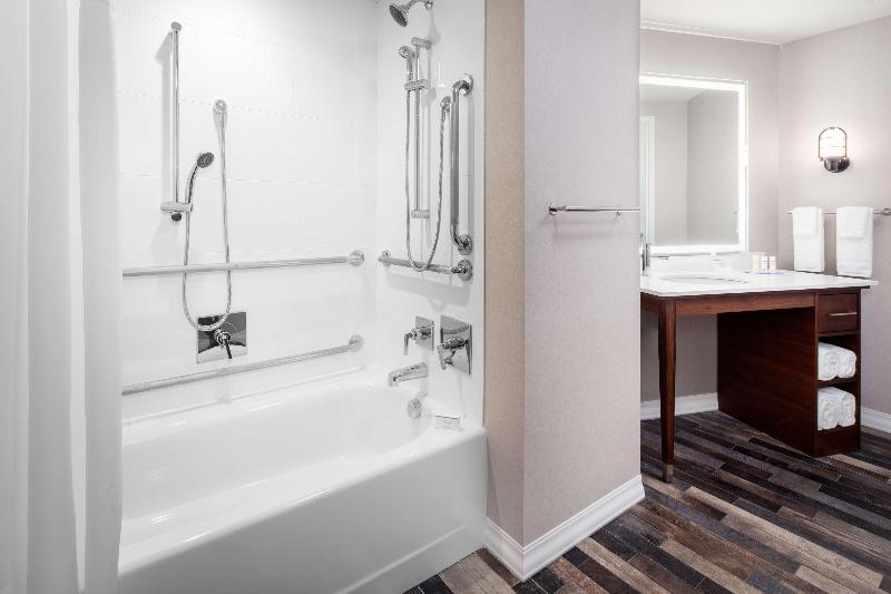 Люкс Адаптированный для Инвалидов, Homewood Suites By Hilton Boston Seaport District
