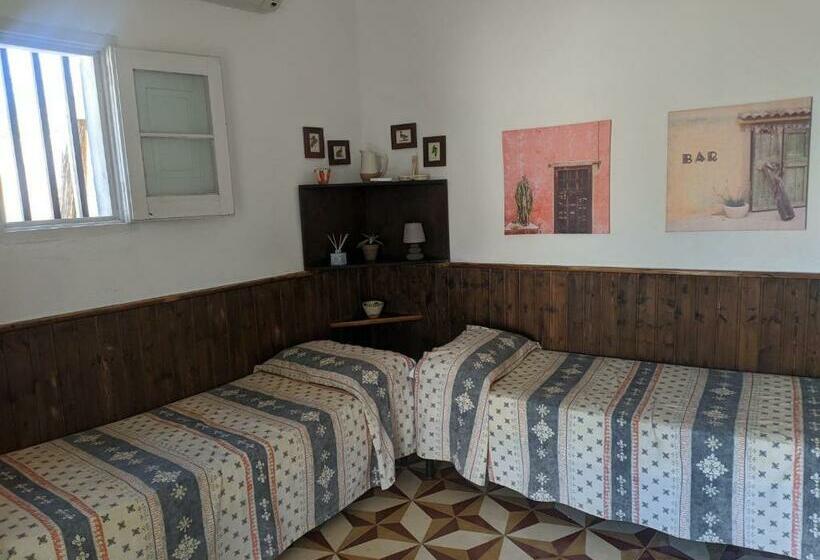 غرفة قياسية رباعية, Masseria Vagone