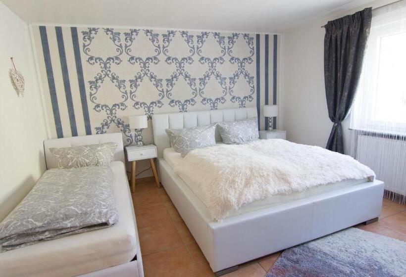 شقة ديلوكس غرفتين نوم, Rust Fewo