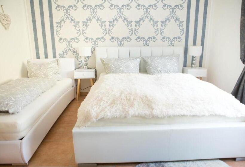 شقة ديلوكس غرفتين نوم, Rust Fewo