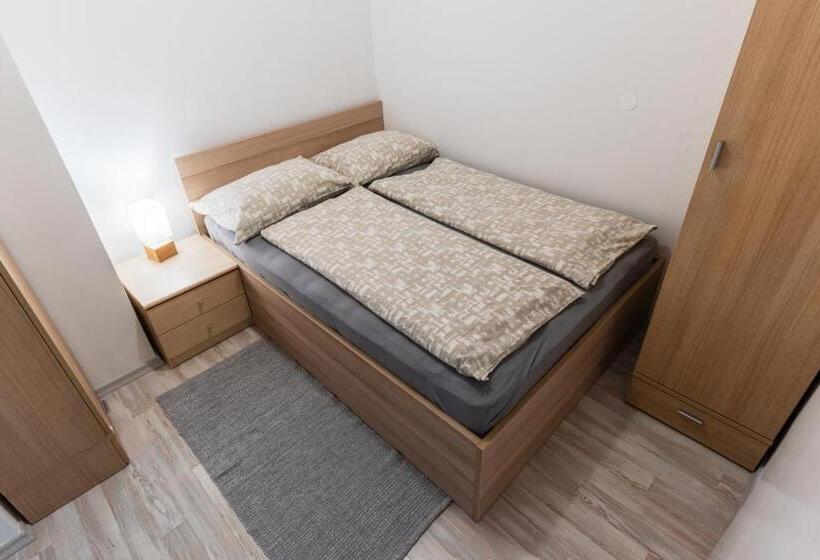 آپارتمان 1 خوابه با تراس, Apartment Kanalec