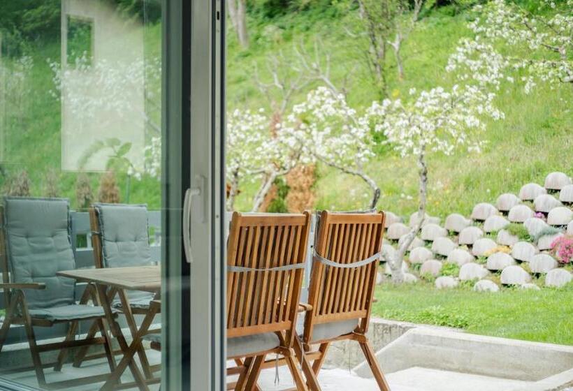 آپارتمان 1 خوابه با تراس, Apartment Kanalec