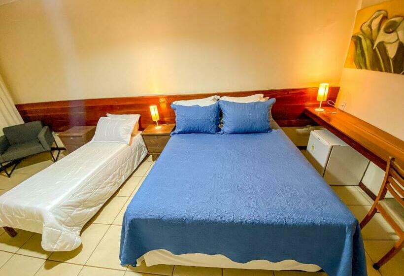 غرفة قياسية ثلاثية مطلة علي الحديقة, Quatro Estações Pesqueiro E Hotel Fazenda