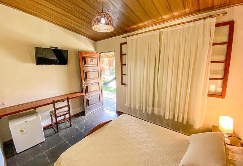 غرفة قياسية ثلاثية, Quatro Estações Pesqueiro E Hotel Fazenda