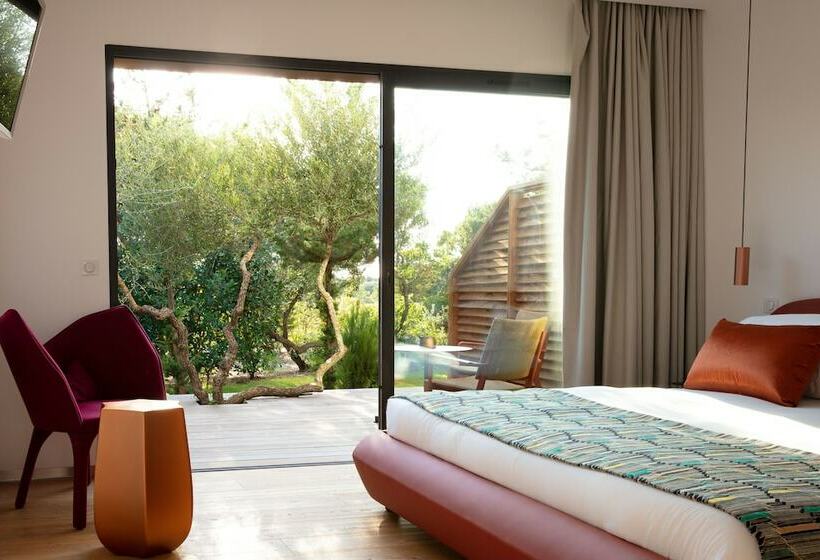 带观景的豪华间, Hôtel Et Spa Version Maquis Citadelle