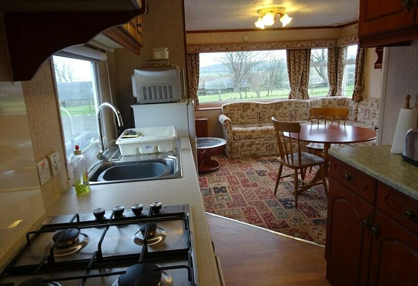 Дом 2 Спальни, Inver Caravan Park