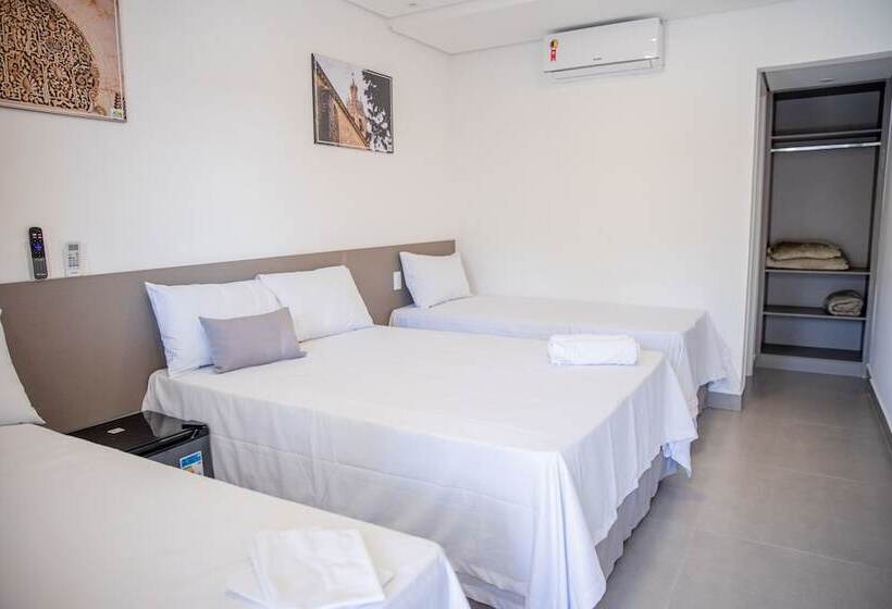 חדר דלוקס לארבעה, Pousada Cadiz   Piscina Climatizada