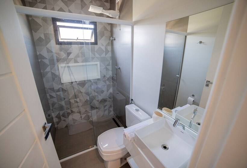 חדר דלוקס לארבעה, Pousada Cadiz   Piscina Climatizada