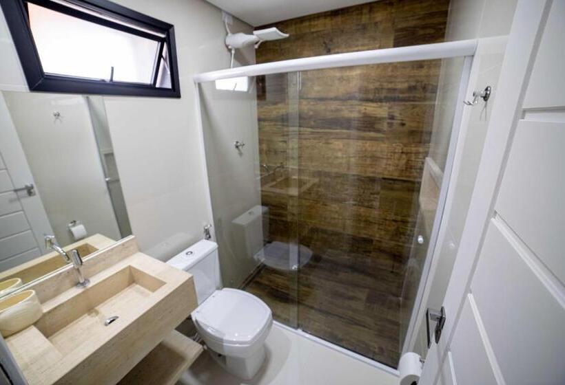 חדר סטנדרט לארבעה, Pousada Cadiz   Piscina Climatizada