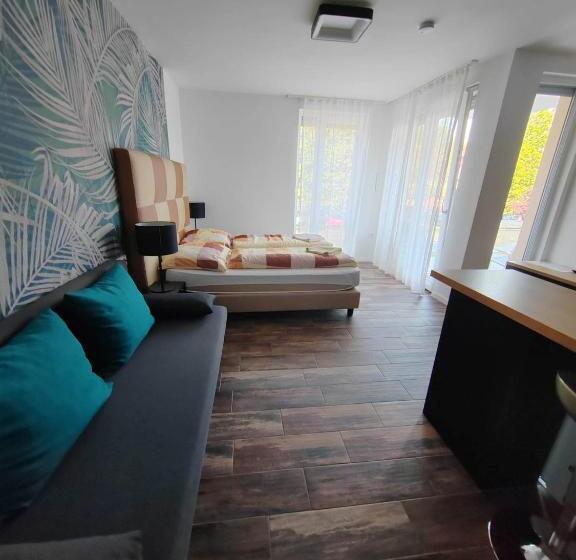 חדר דלוקס, City Panzió