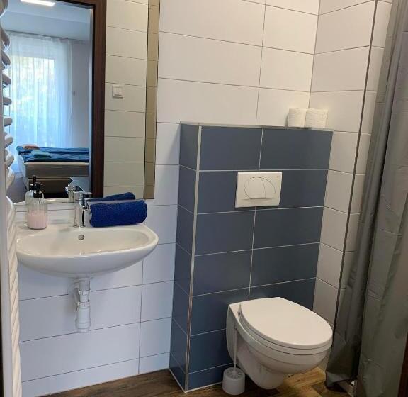 חדר סטנדרט לשלושה, City Panzió