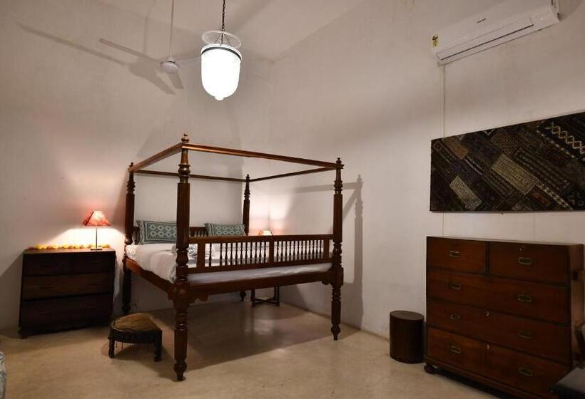 اتاق استاندارد سه تخته با چشم‌انداز باغ, La Closerie   Bay Of Bengal