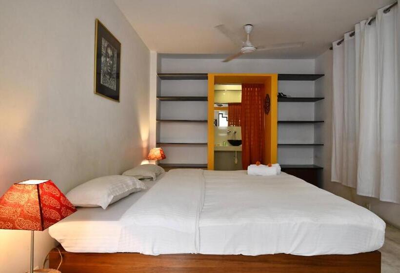 اتاق استاندارد با چشم‌انداز باغ, La Closerie   Bay Of Bengal