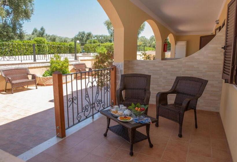 חדר קומפורט לשלושה, Villa Fenice Bed & Breakfast