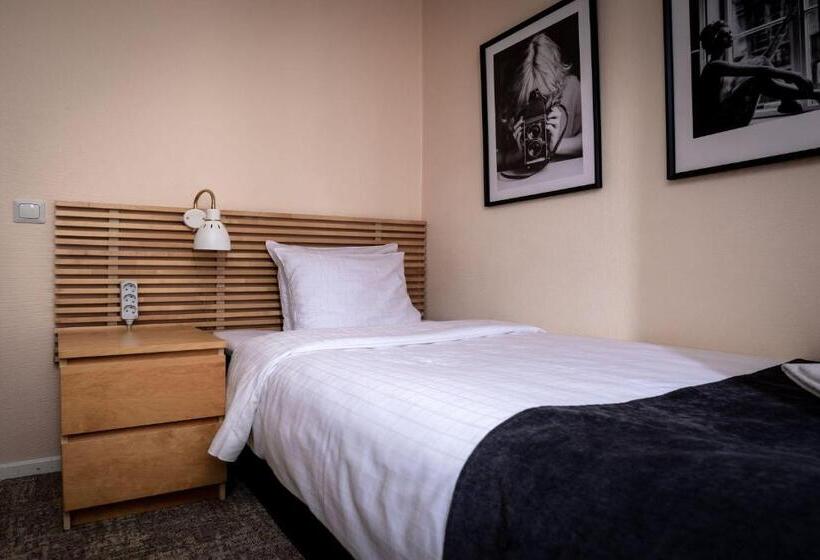 اتاق استاندارد یک نفره, Miatorp Hotell