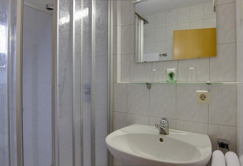 Номер Стандарт, Central Hotel Friedrichshafen