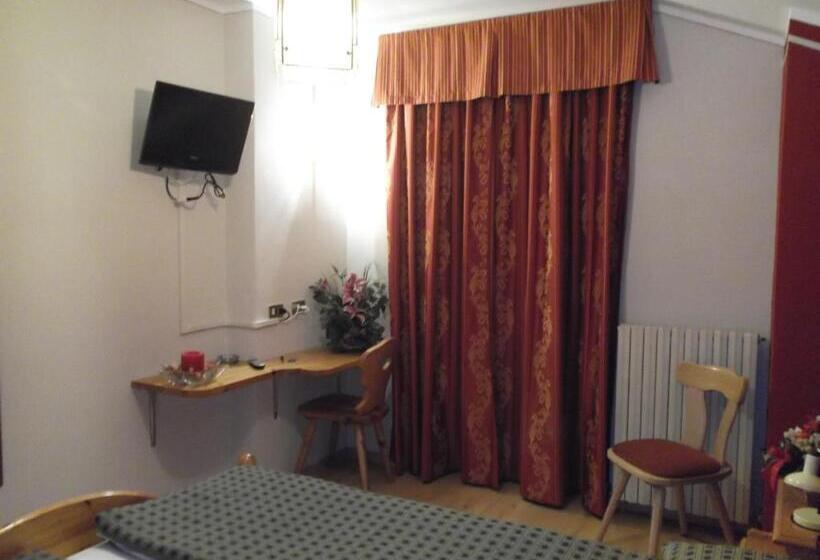 Habitación Estándar, Adele