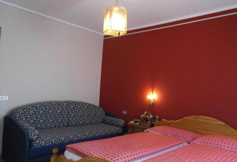 Habitación Familiar, Adele