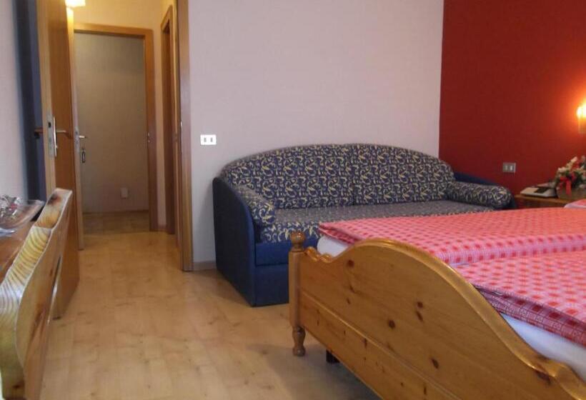 Habitación Familiar, Adele