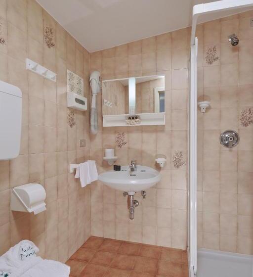 ファミリールーム, Arnika Wellness