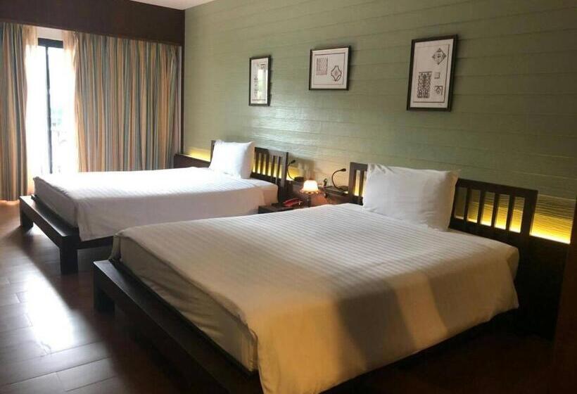 Четырехместный Номер Deluxe, Baan Khun Nine