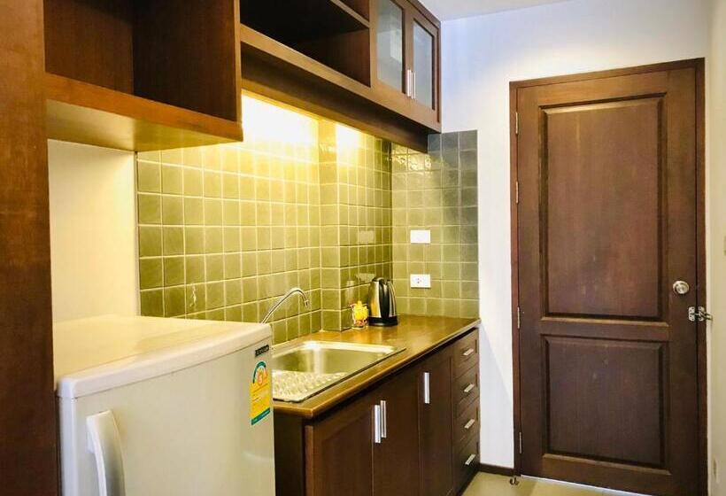 اتاق استاندارد, Baan Khun Nine