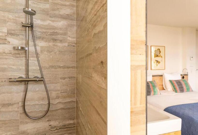 舒适型房间, Bleecker