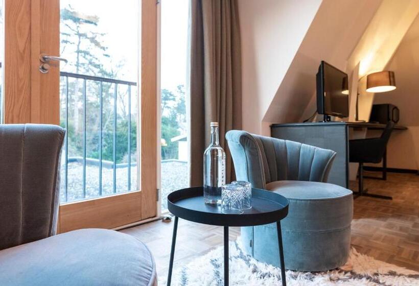 高级套房, Bleecker