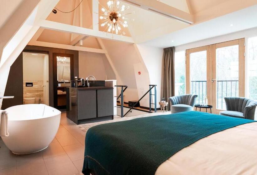 高级套房, Bleecker