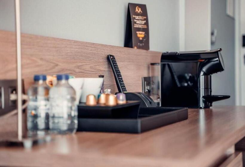 غرفة قياسية, Casino