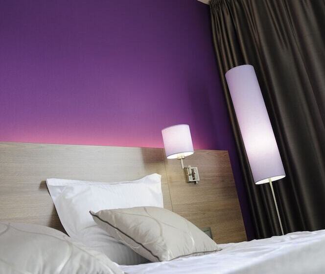 غرفة دور أخير, Casino