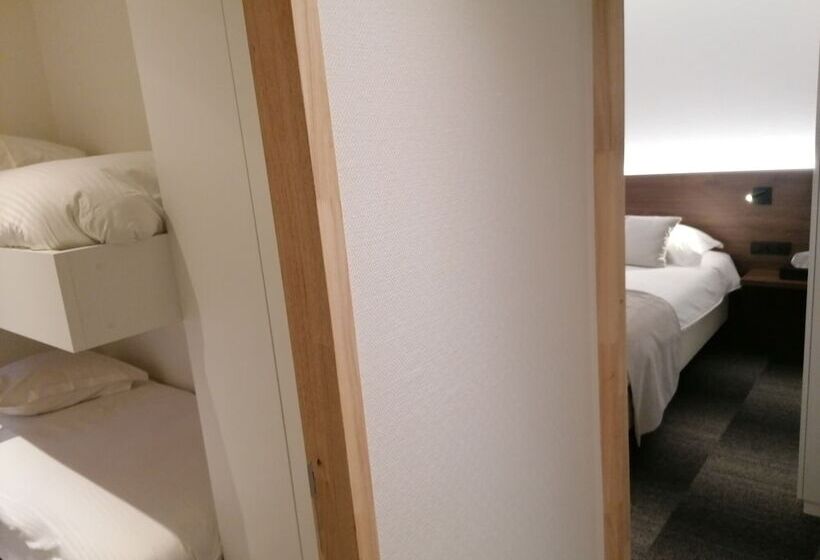 جناح عائلي, Casino