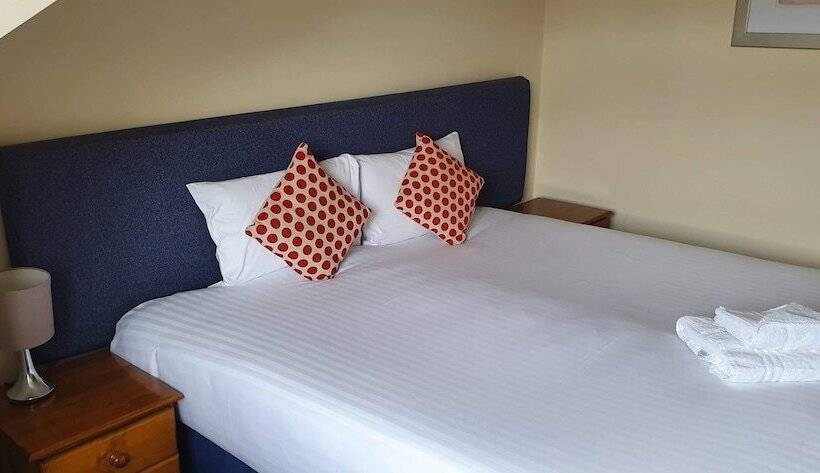 Номер Стандарт, Draycote Hotel And Whitefields Golf Course