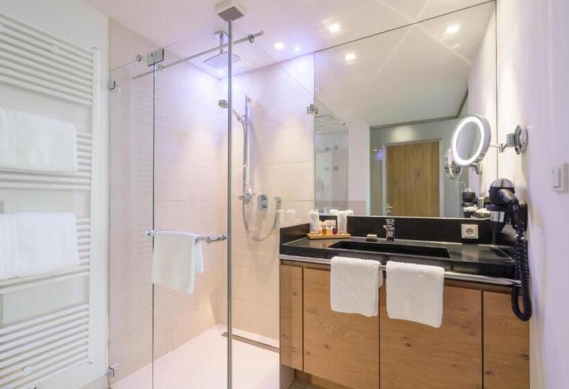 Номер Стандарт, Exquisit