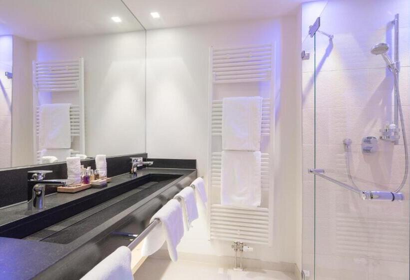 Номер Стандарт, Exquisit