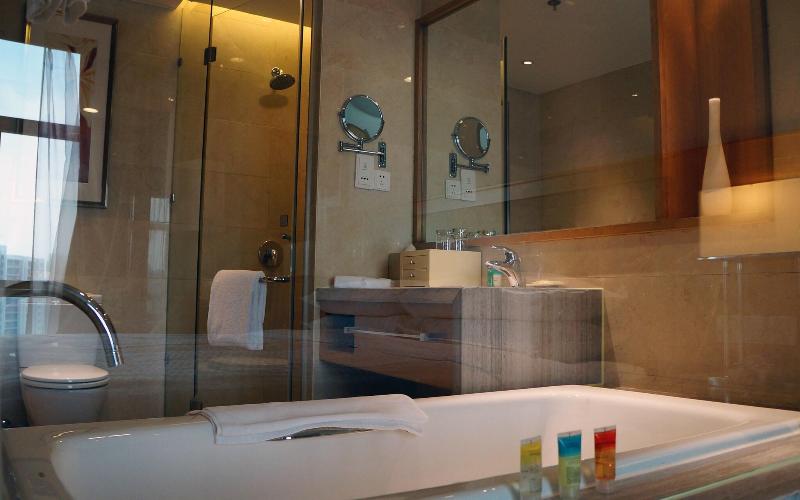 带大床的高级房间, Four Points By Sheraton Taicang