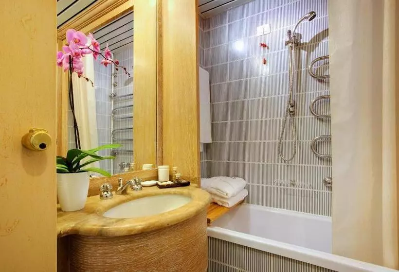 Comfort-huone, Grand Hotel Presolana