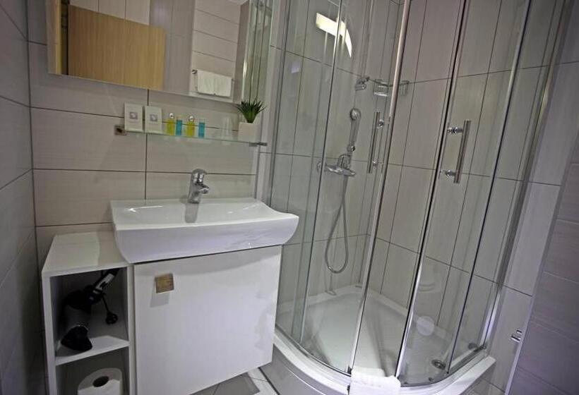 اتاق استاندارد, Herceg