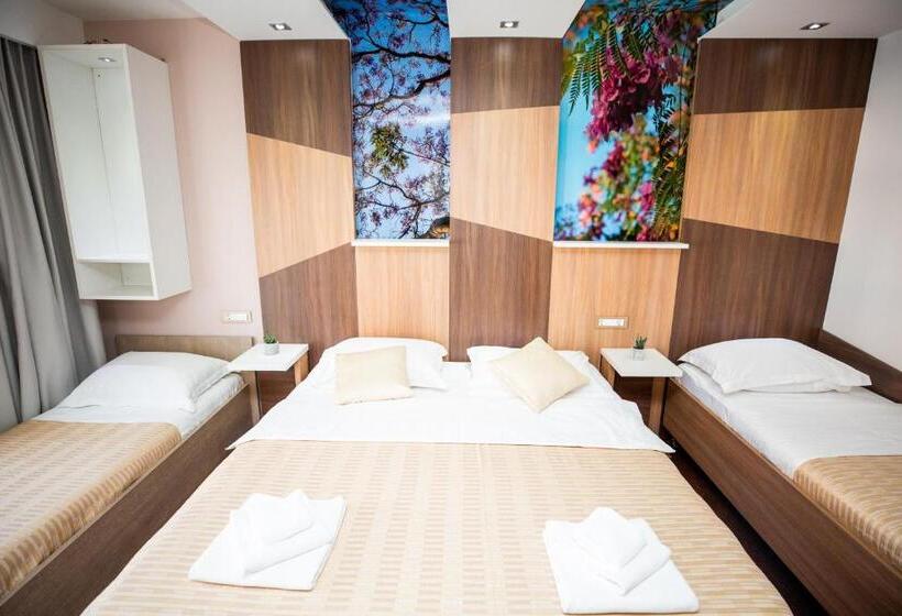 اتاق خانوادگی, Herceg