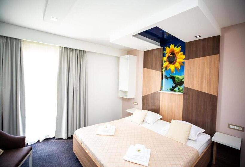 اتاق سوپریور, Herceg