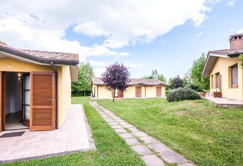 اتاق استاندارد چهار تخته, Le Macerine