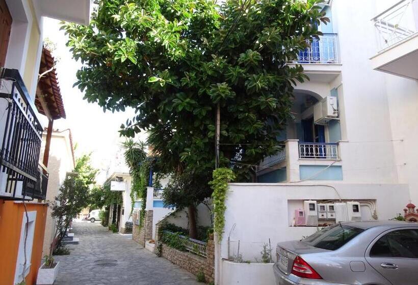 Escritório Estándar, Mariona